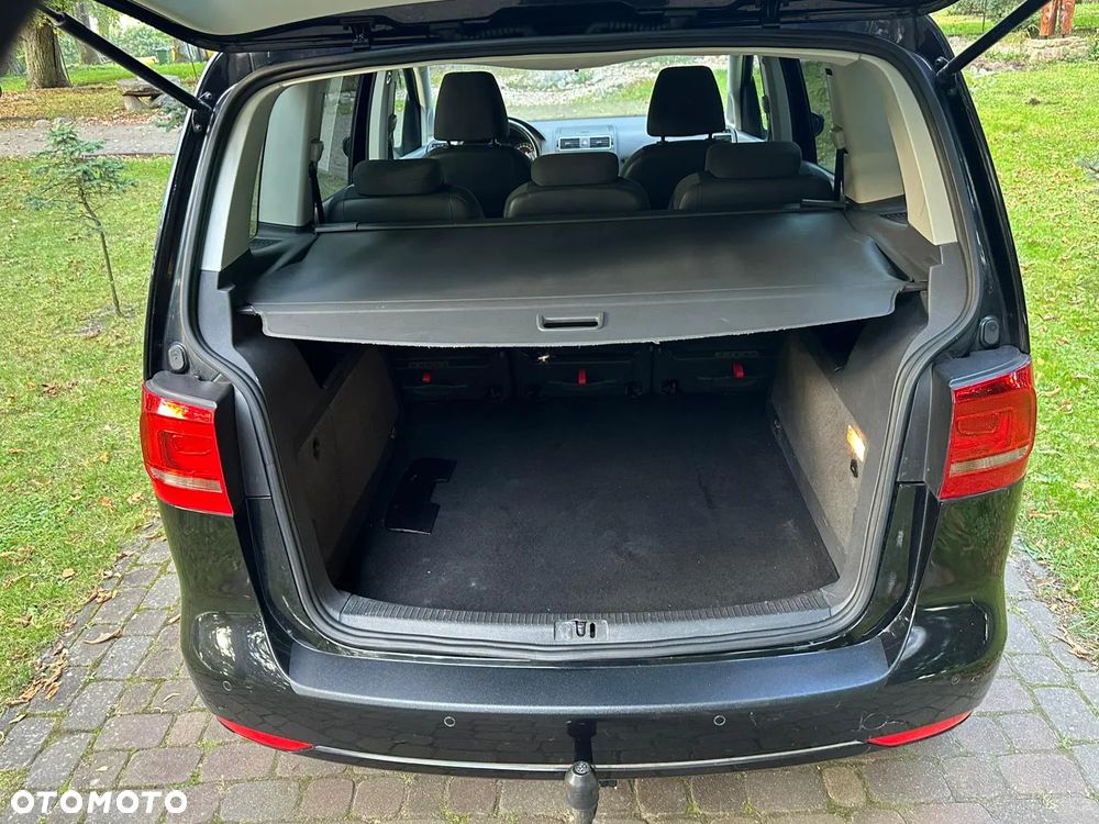 Volkswagen Touran 1.2 TSI STYLE - 20