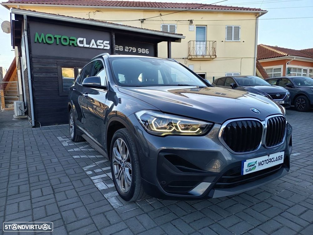 BMW X1 25 e xDrive Corporate Edition - 1