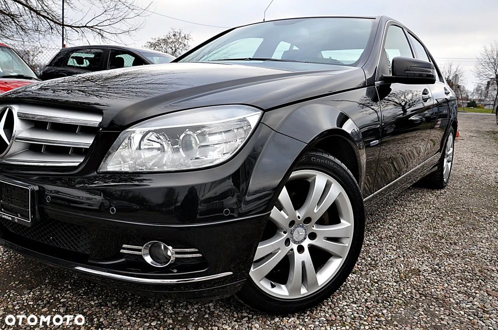 Mercedes-Benz Klasa C 180 Kompressor BlueEFFICIENCY Avantgarde - 4