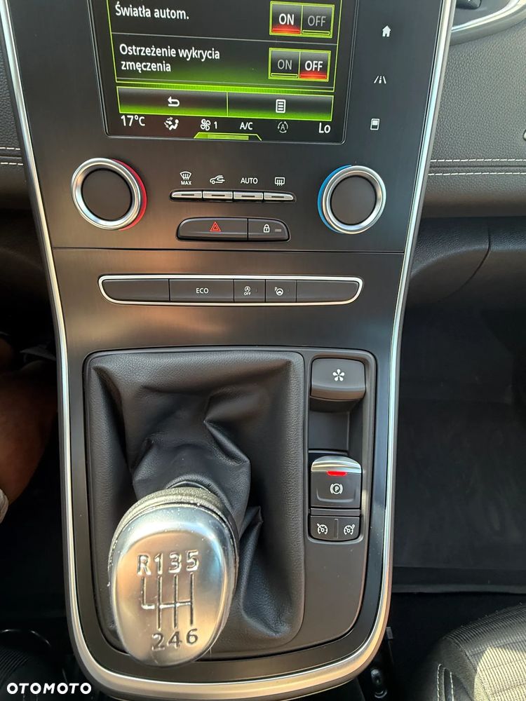Renault Scenic ENERGY TCe 140 LIMITED - 31