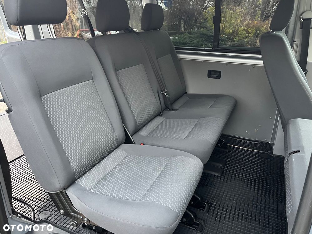 Volkswagen Transporter Caravelle Lang Profi - 16