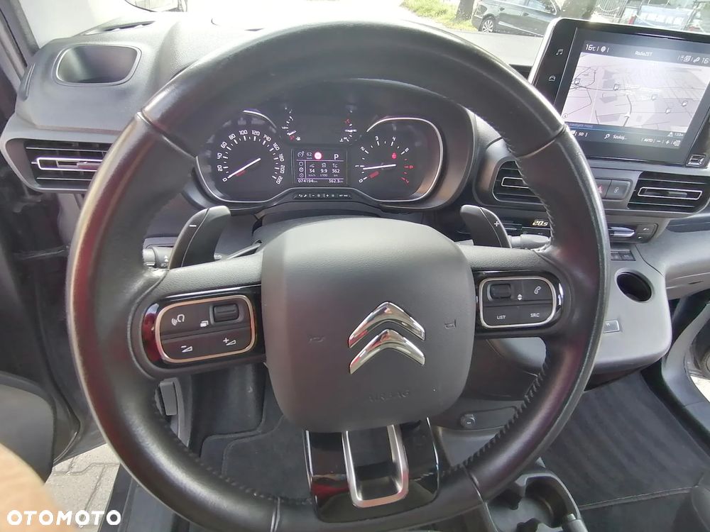 Citroën Berlingo XL 7-Sitzer PureTech 130 EAT8 FEEL - 26