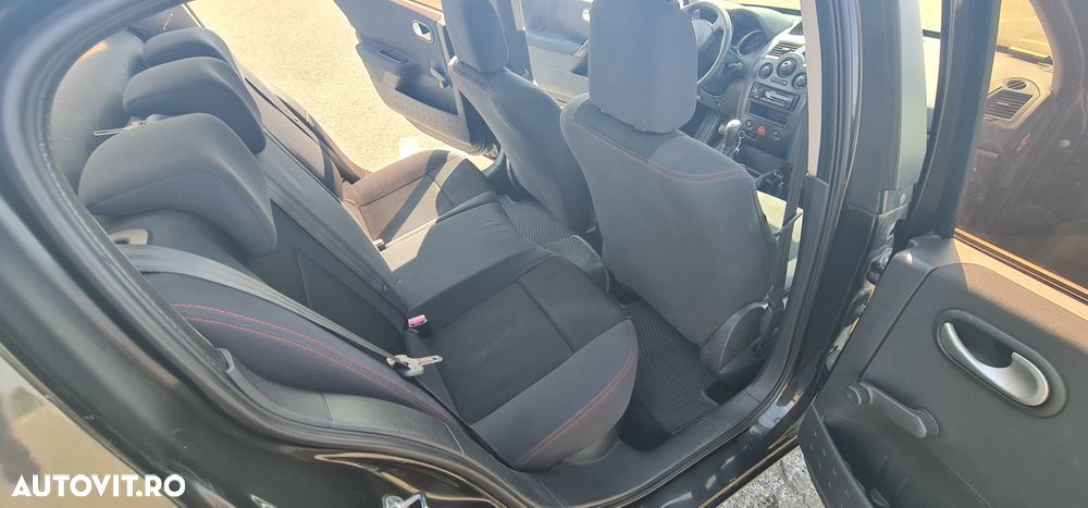 Renault Megane II Sedan 1.5 dCi Authentique - 10