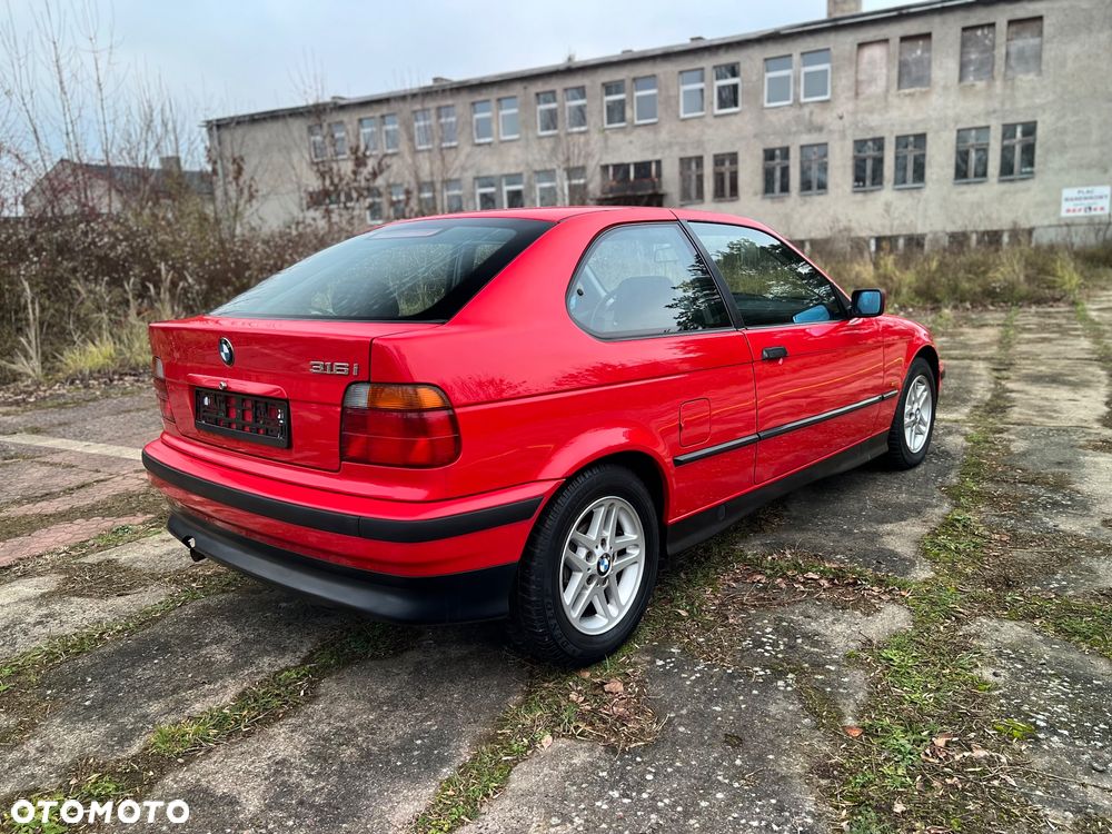 BMW Seria 3 316i - 4