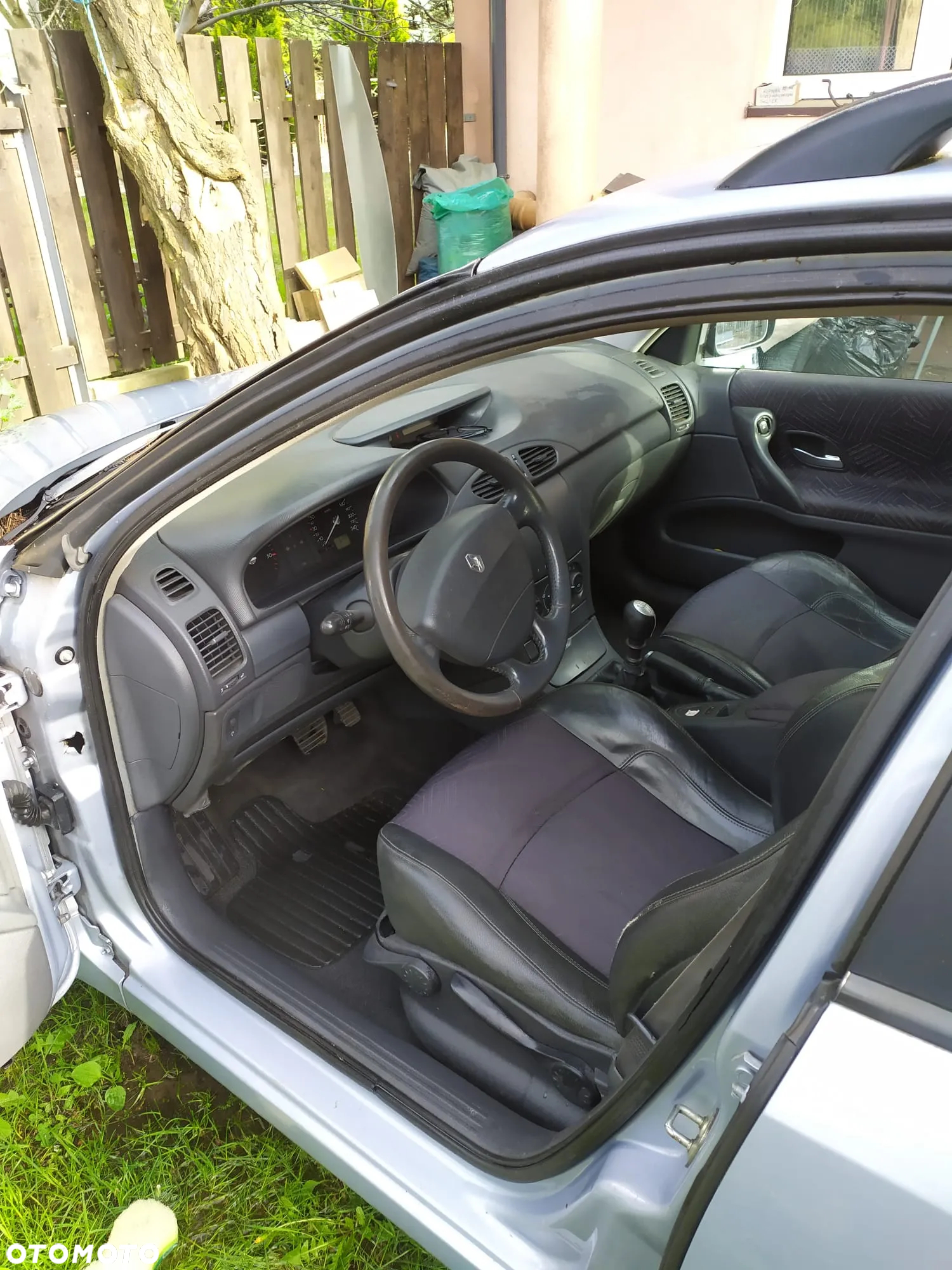 Renault Laguna 1.9 dCi - 8