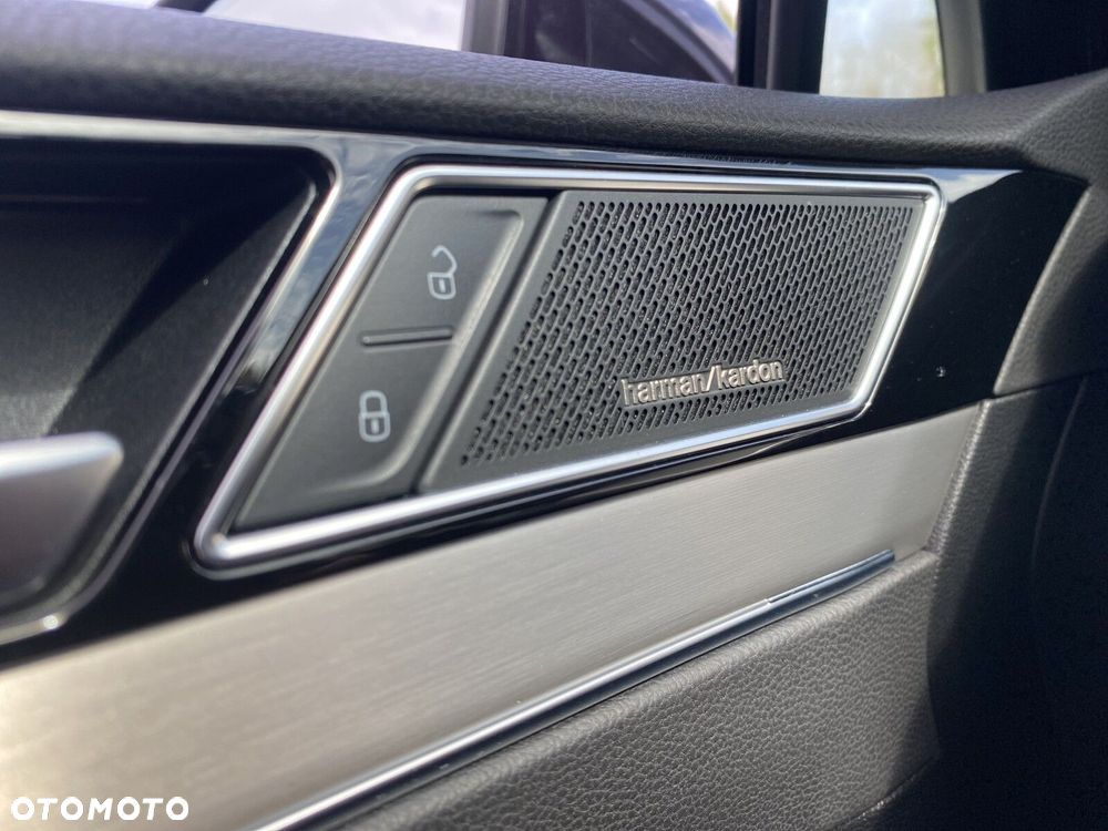 Volkswagen Passat - 18