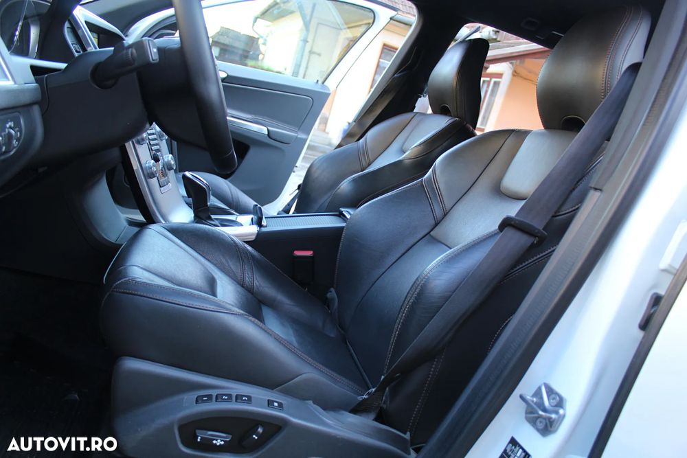 Volvo XC 60 D4 Geartronic Summum - 15