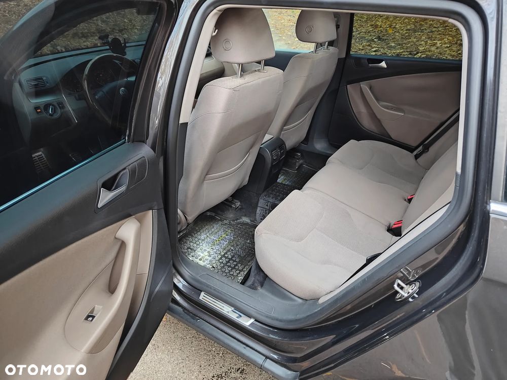 Volkswagen Passat 1.8 TSI Comfortline - 14