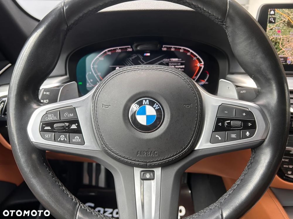 BMW Seria 5 530d xDrive mHEV M Sport sport - 24