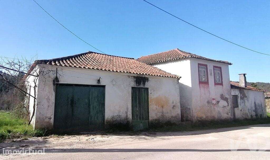 Casa de Campo T2 em Lousã e Vilarinho de 165,00 m2 - Grande imagem: 4/30