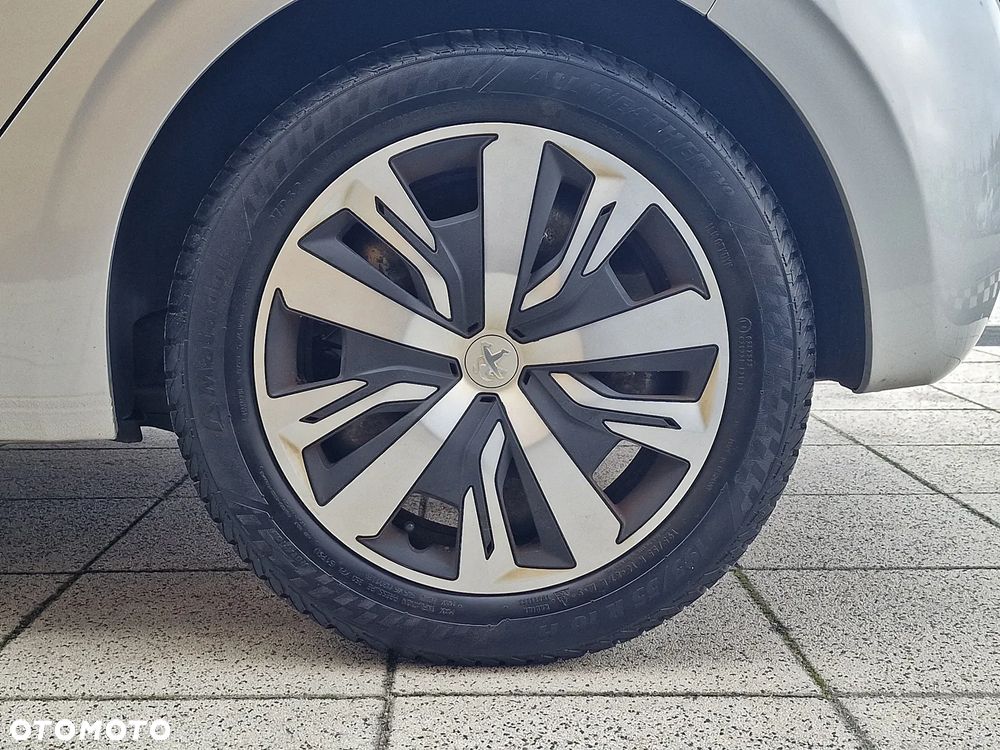 Peugeot 208 PureTech 82 Active - 19