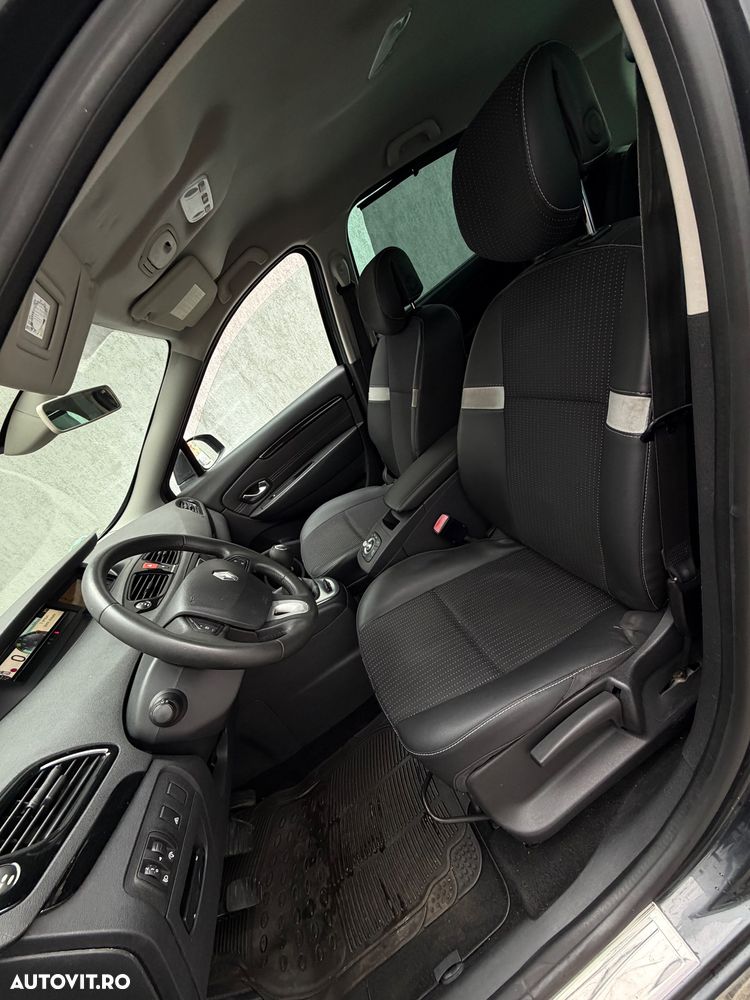 Renault Scenic - 18