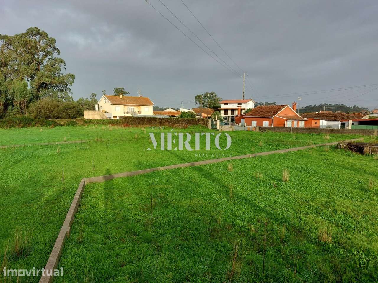 Terreno de Construção com 1.000 m2 - Grande imagem: 2/7