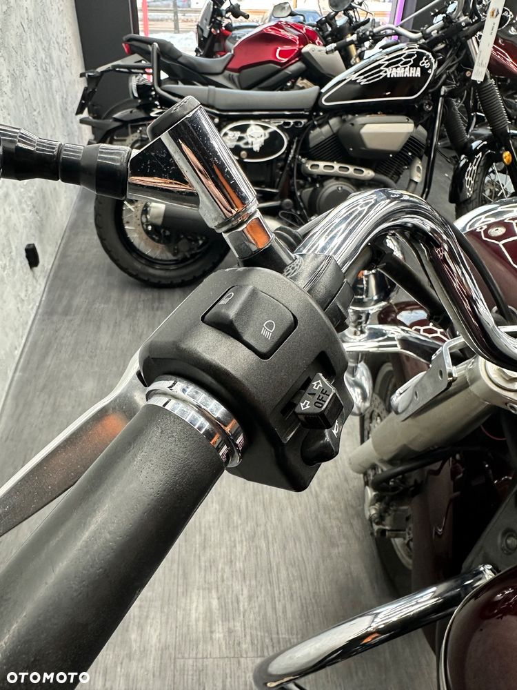 Yamaha XVS - 28