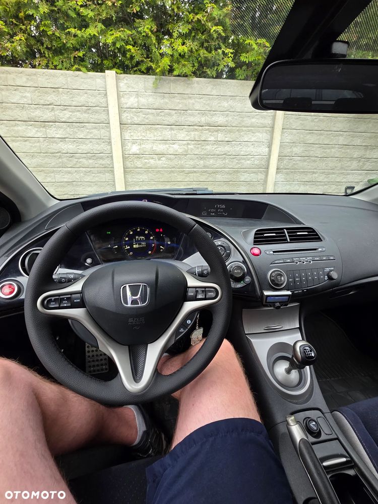 Honda Civic 1.8 Comfort - 18