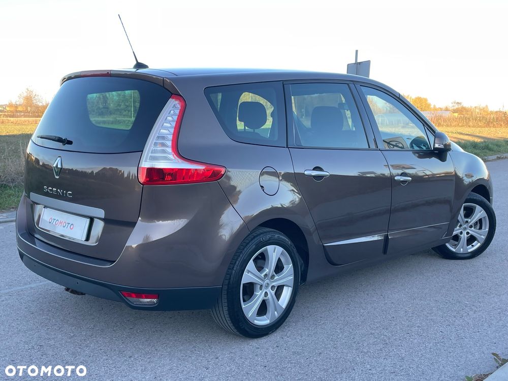 Renault Grand Scenic Gr 1.4 16V TCE Bose Edition - 4