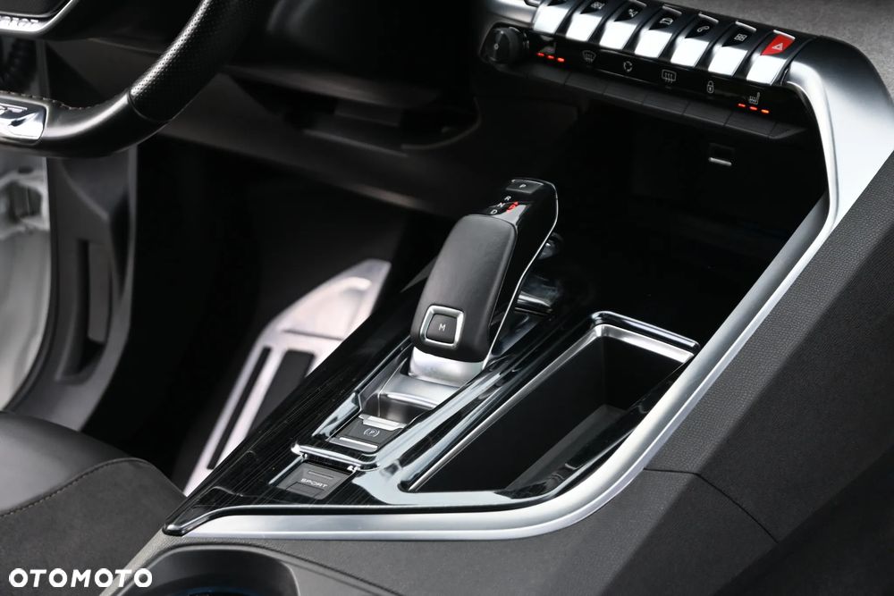 Peugeot 5008 2.0 BlueHDI GT S&S EAT8 - 31
