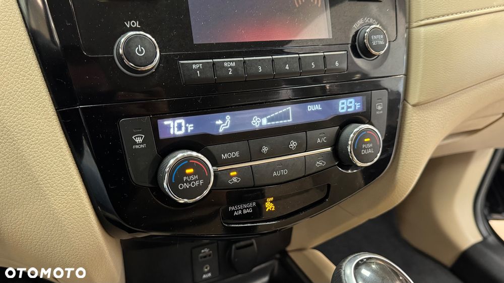Nissan Rogue - 27