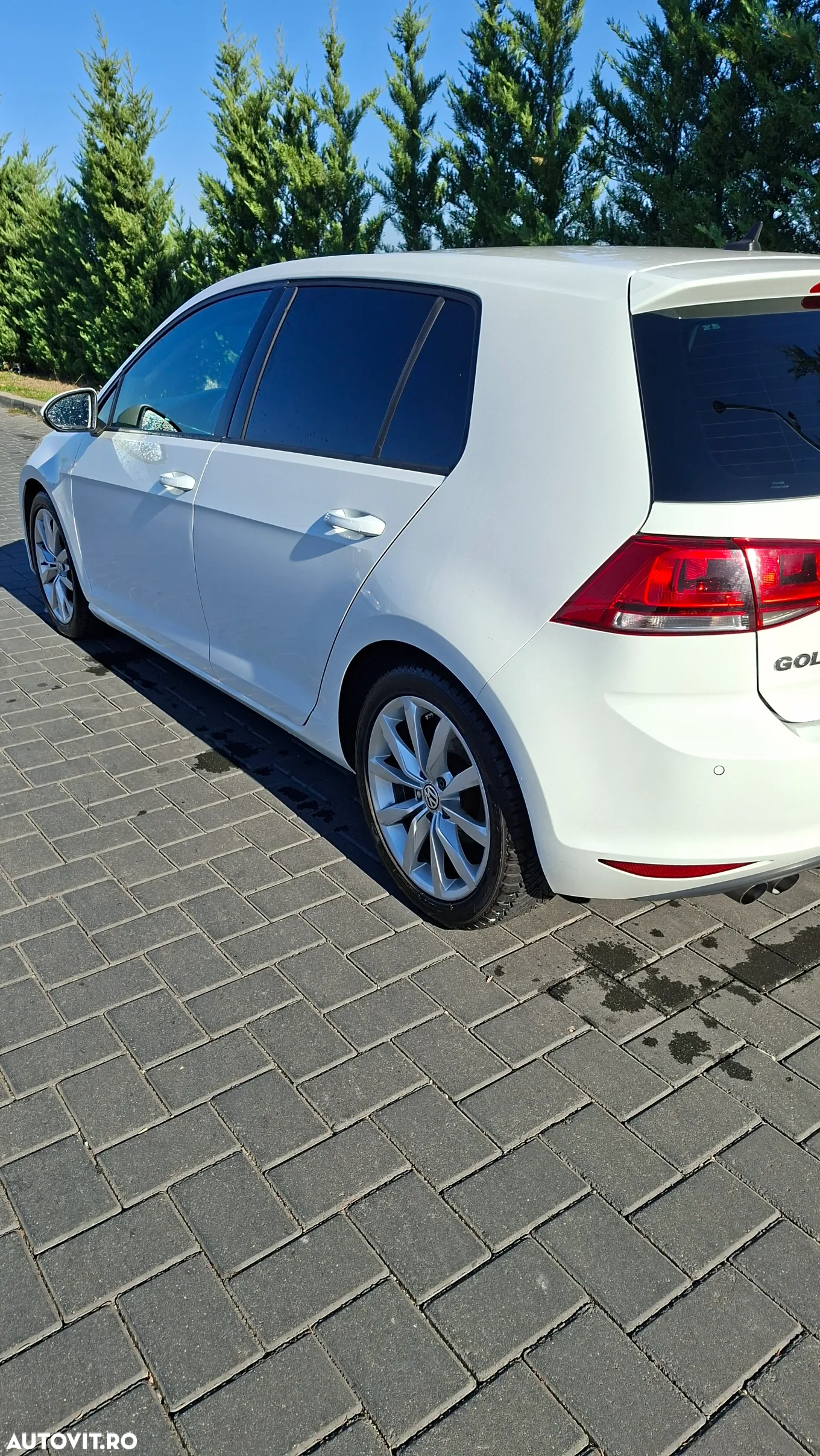 Volkswagen Golf 2.0 TDI DSG BMT Comfortline - 2