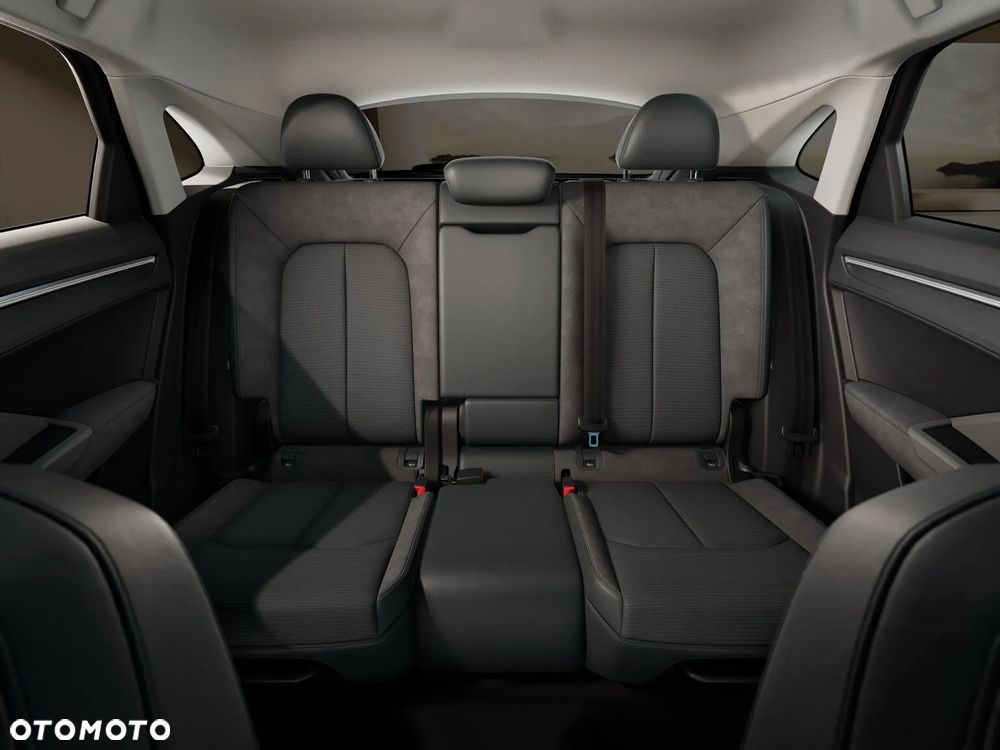 Audi Q3 35 TFSI mHEV S-Line S tronic - 17