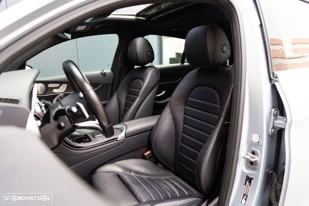 Mercedes-Benz GLC 300 e Coupe 4Matic 9G-TRONIC AMG Line - 9