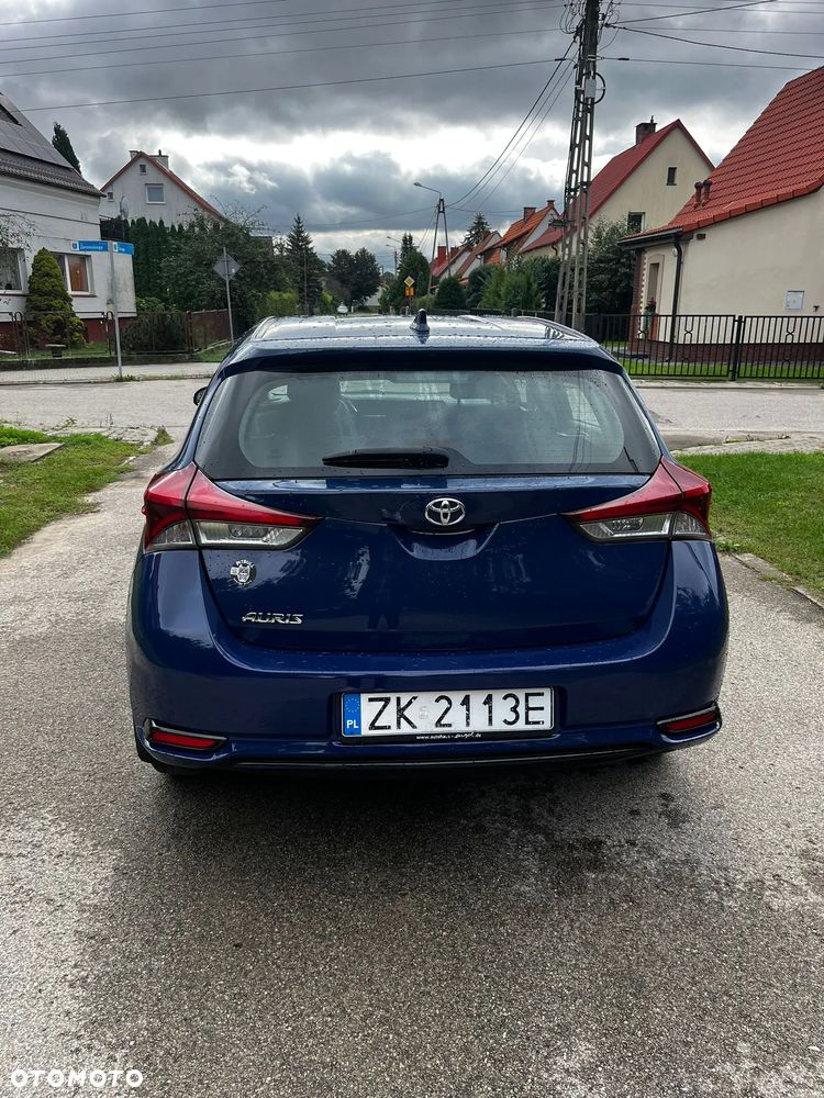 Toyota Auris 1.33 VVT-i Active - 4