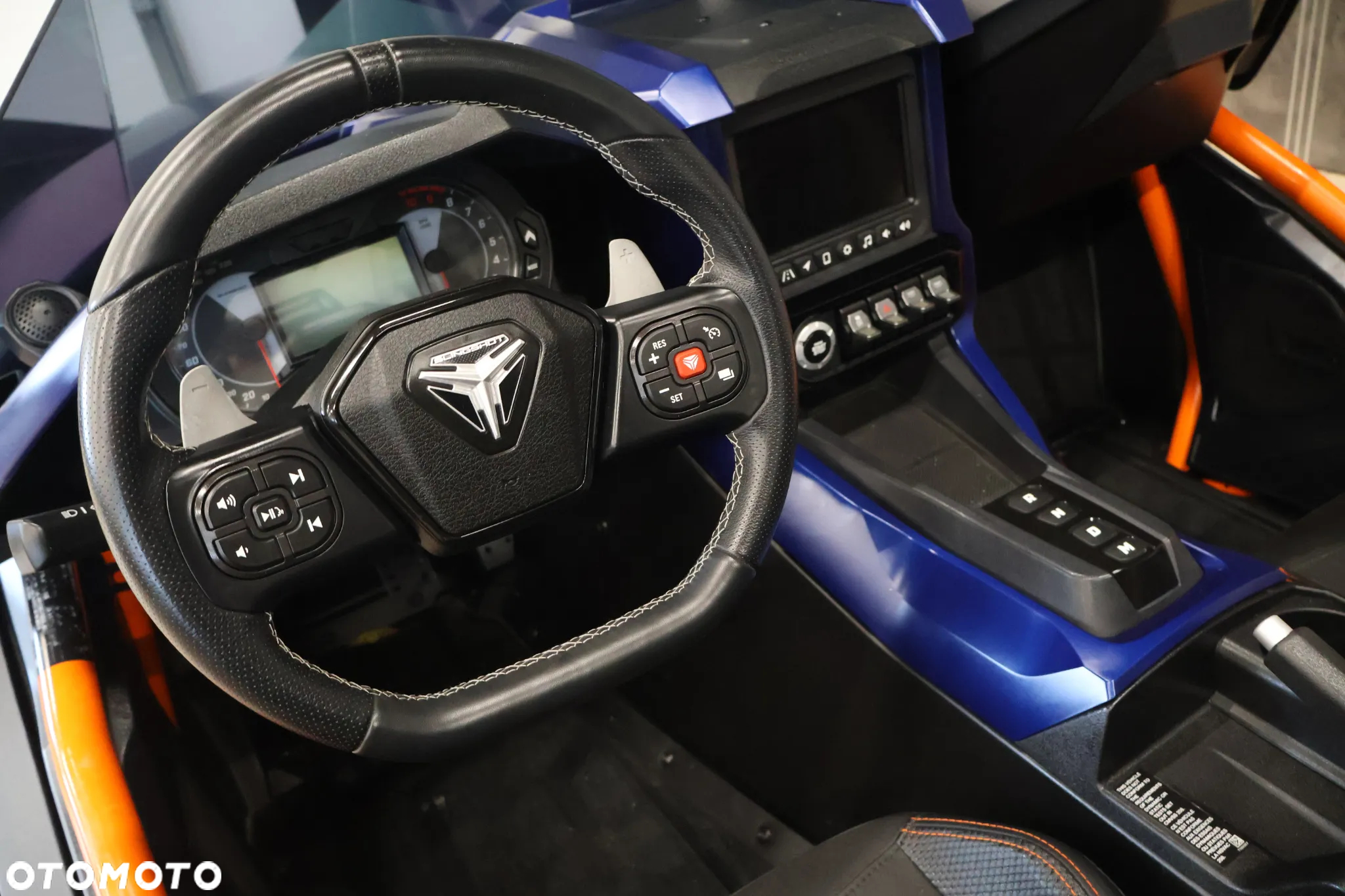 Polaris Inny - 33