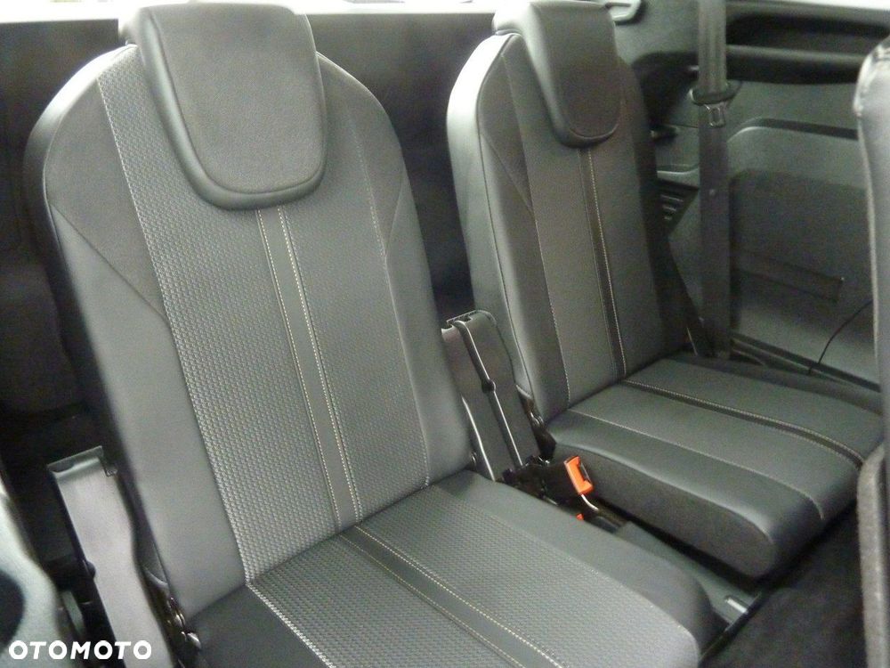 Peugeot 5008 - 14