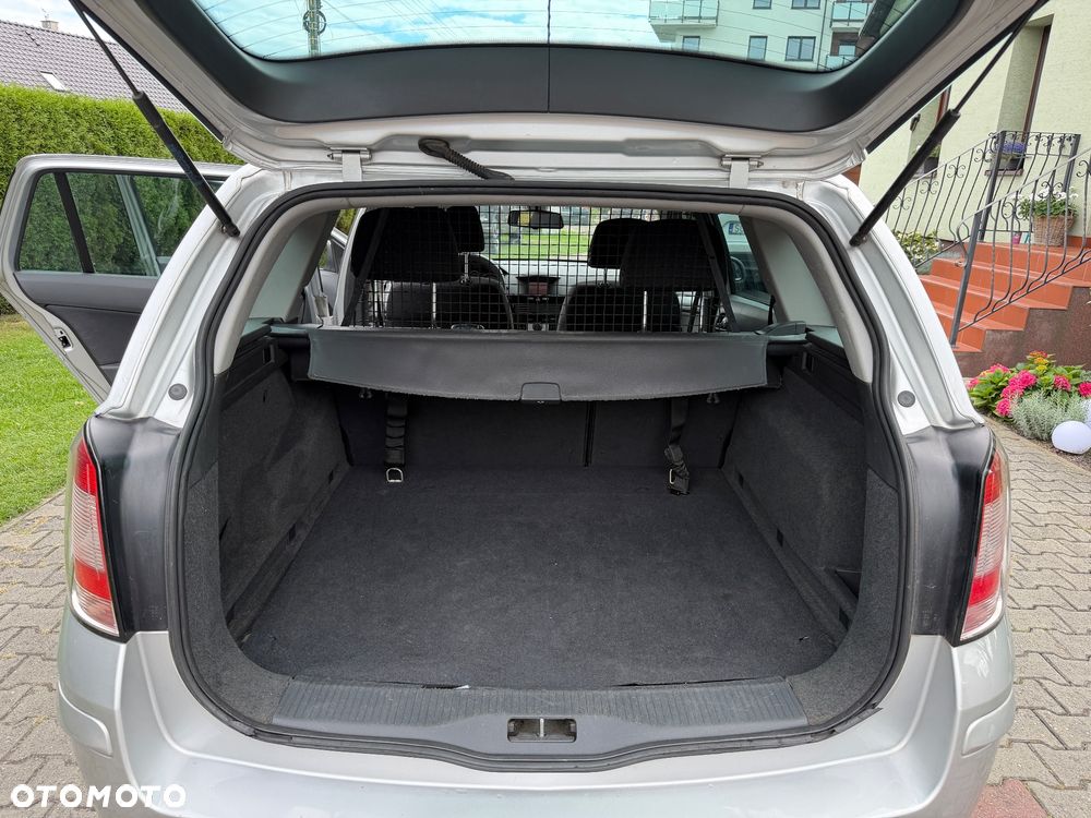 Opel Astra 1.6 Caravan Enjoy - 22