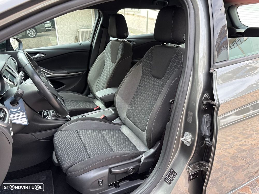 Opel Astra Sports Tourer 1.2 T GS Line S/S - 8