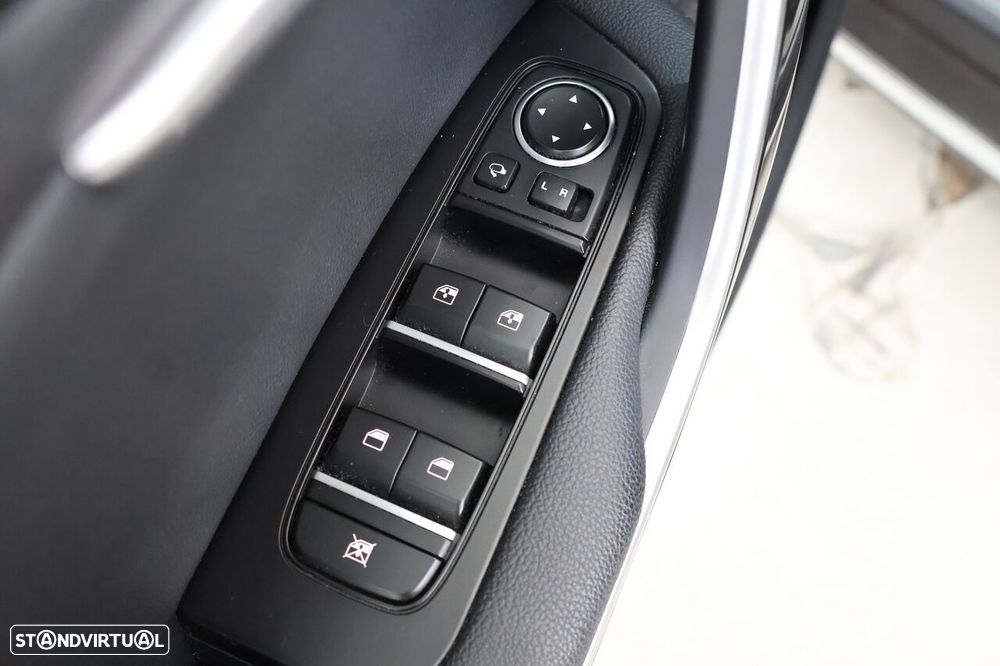 Kia XCeed 1.6 GDi PHEV Drive - 16