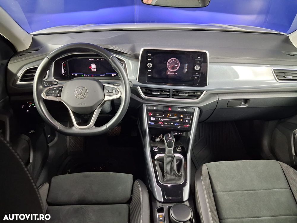 Volkswagen T-Roc - 12