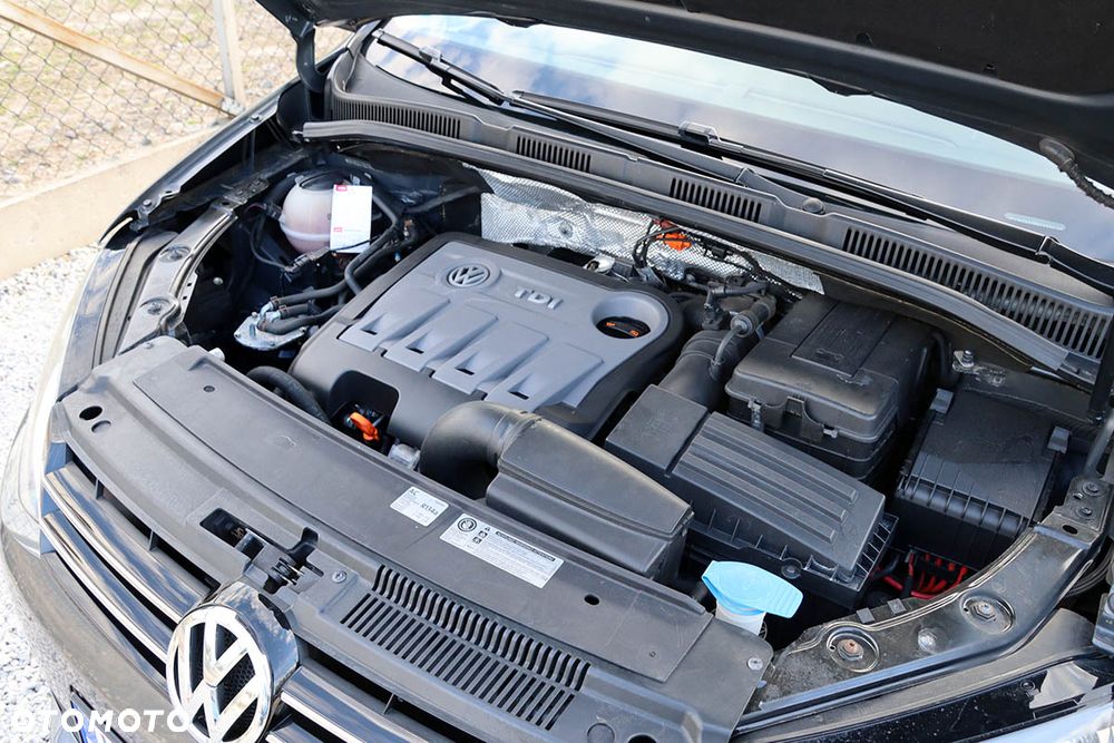 Volkswagen Sharan 2.0 TDI 4MOTION Blue Motion Style - 38