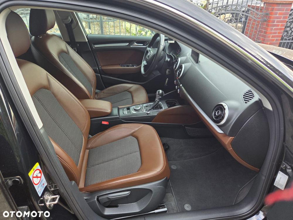 Audi A3 Sportback - 12