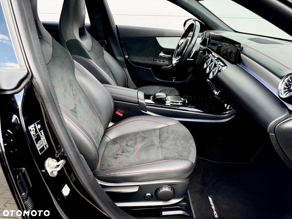 Mercedes-Benz CLA 200 7G-DCT Edition AMG Line - 27