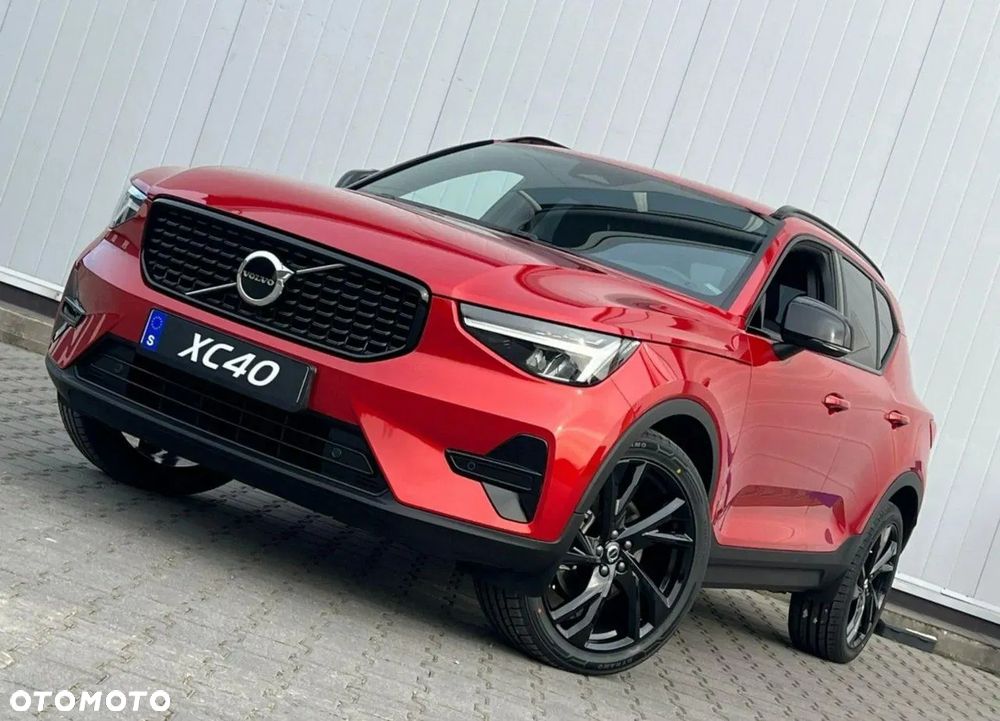 Volvo XC 40 B4 AWD Plus Dark - 10