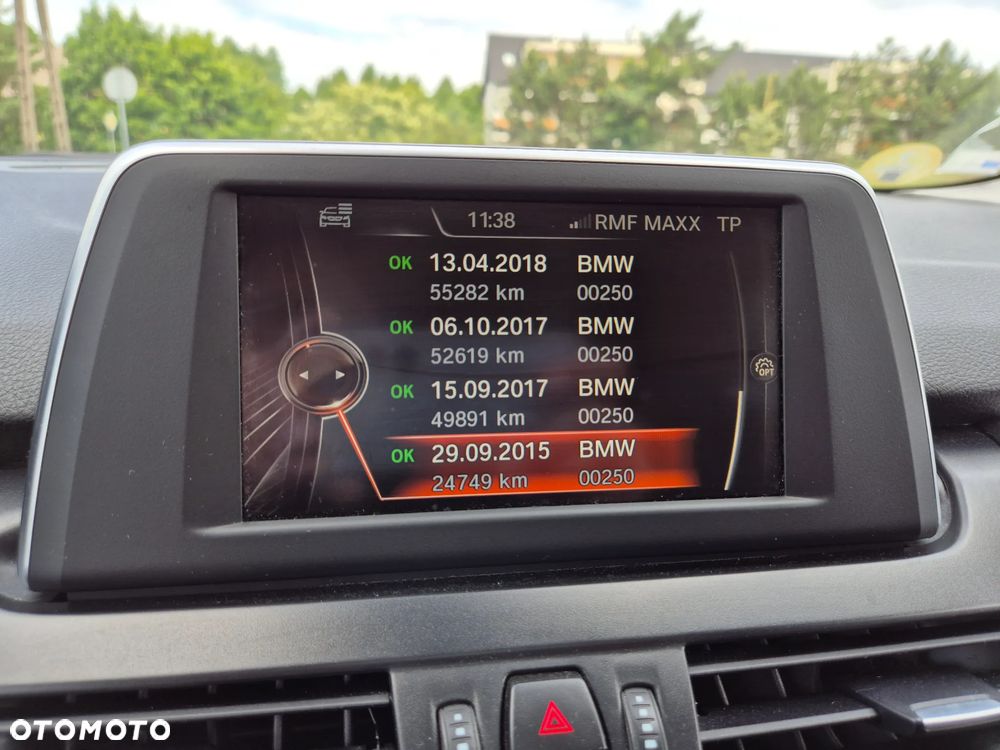 BMW Seria 2 218d Sport-Aut Luxury Line - 32