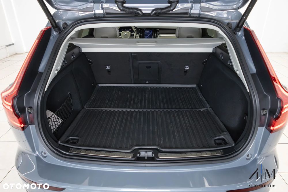 Volvo V60 Cross Country B4 D AWD Geartronic - 31