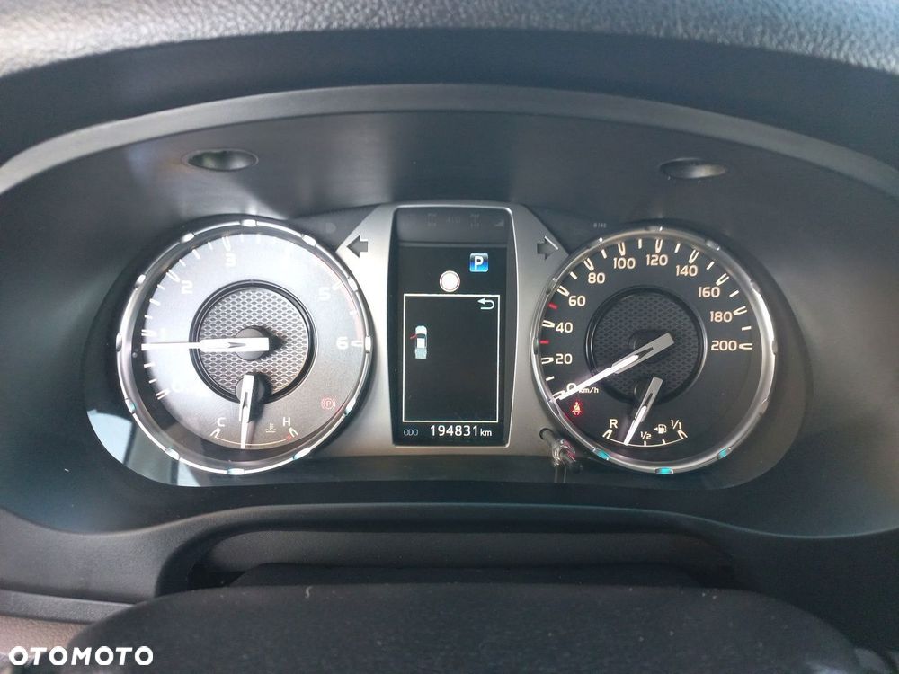 Toyota Hilux 2.8 D-4D Double Cab SR5 4x4 - 22