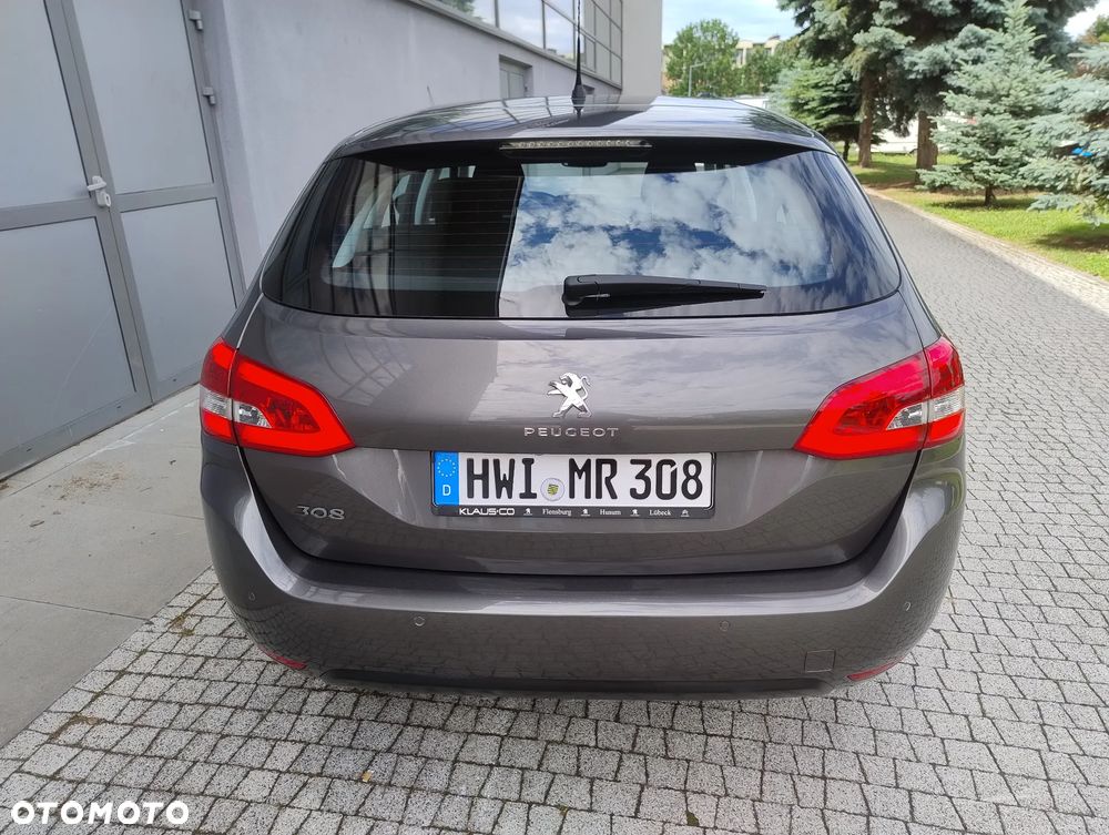 Peugeot 308 BlueHDi 130 Allure - 23