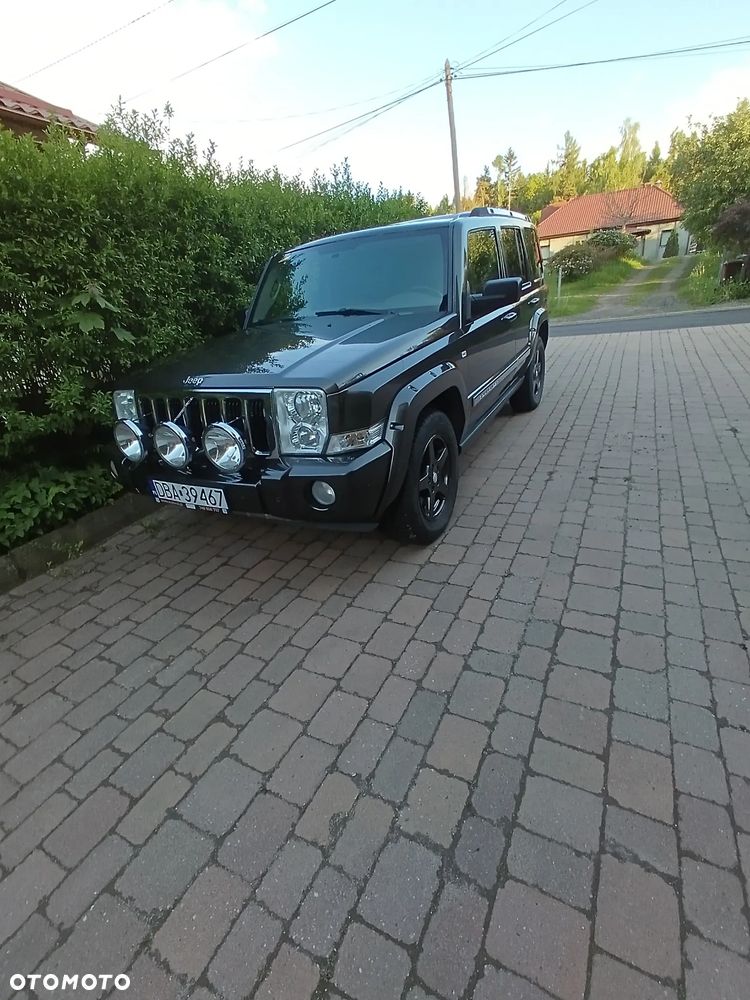Jeep Commander 5.7 V8 HEMI Automatik Overland - 9
