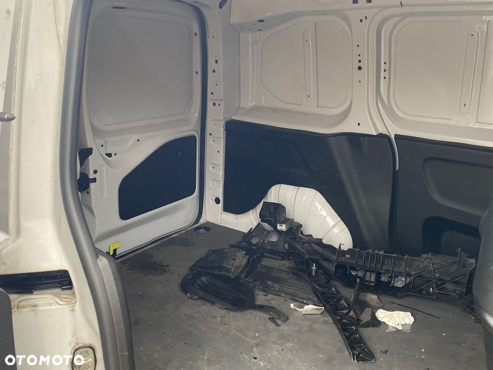 Toyota PROACE CITY 1.5 CRD - 13