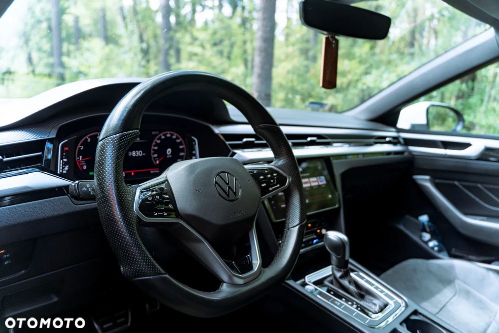 Volkswagen Arteon 2.0 TSI R-Line DSG - 19