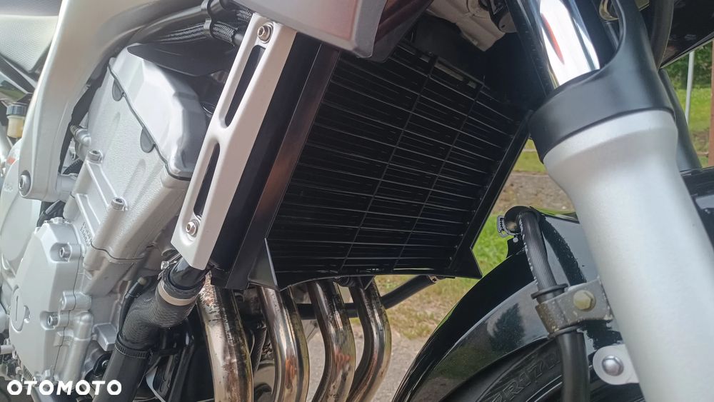 Yamaha FZ - 20
