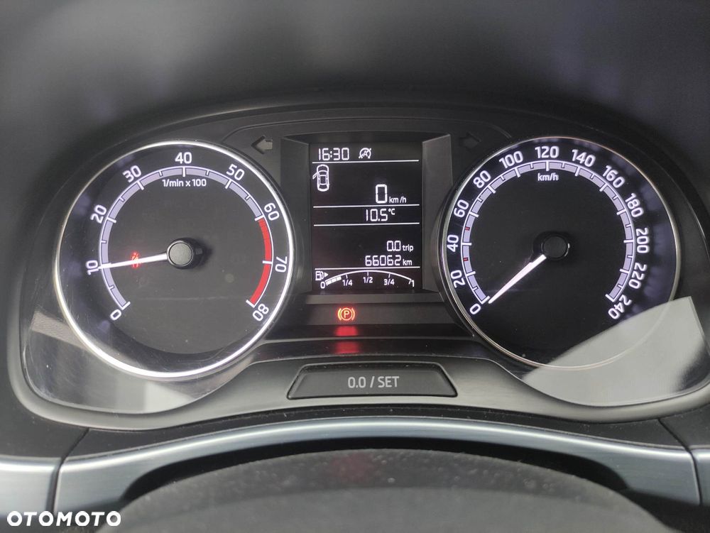 Skoda Fabia 1.0 Active - 11