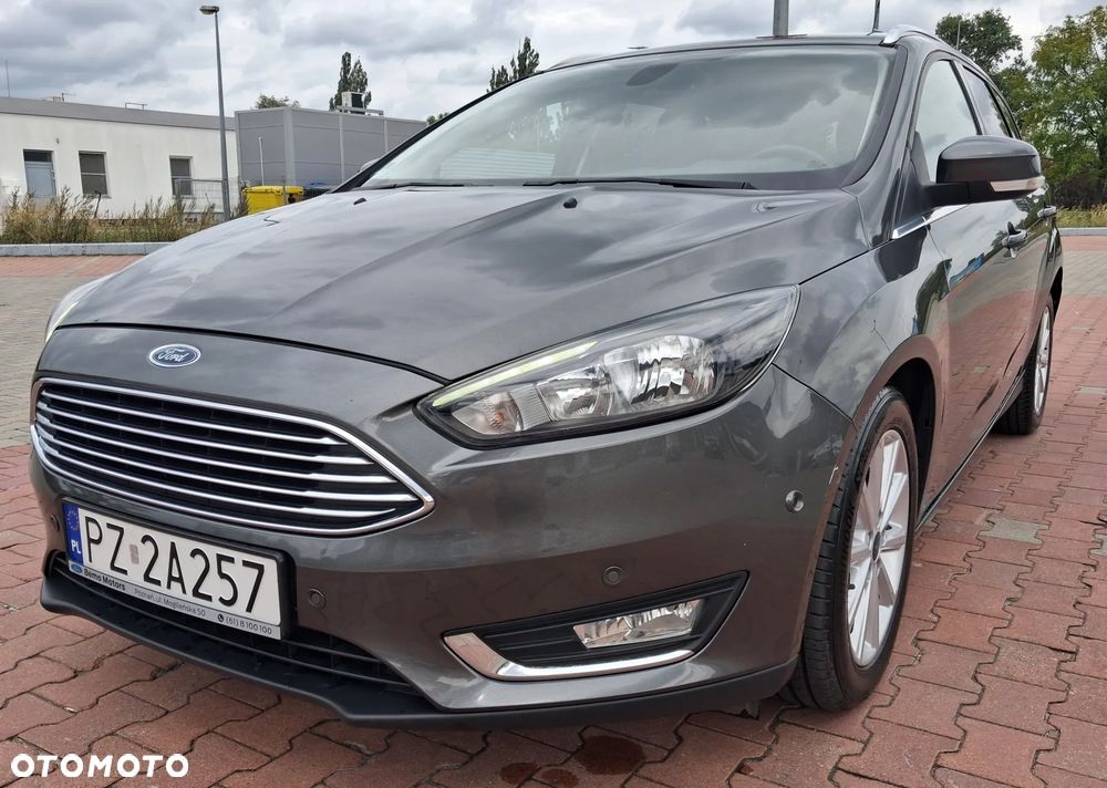 Ford Focus 1.0 EcoBoost Titanium - 1