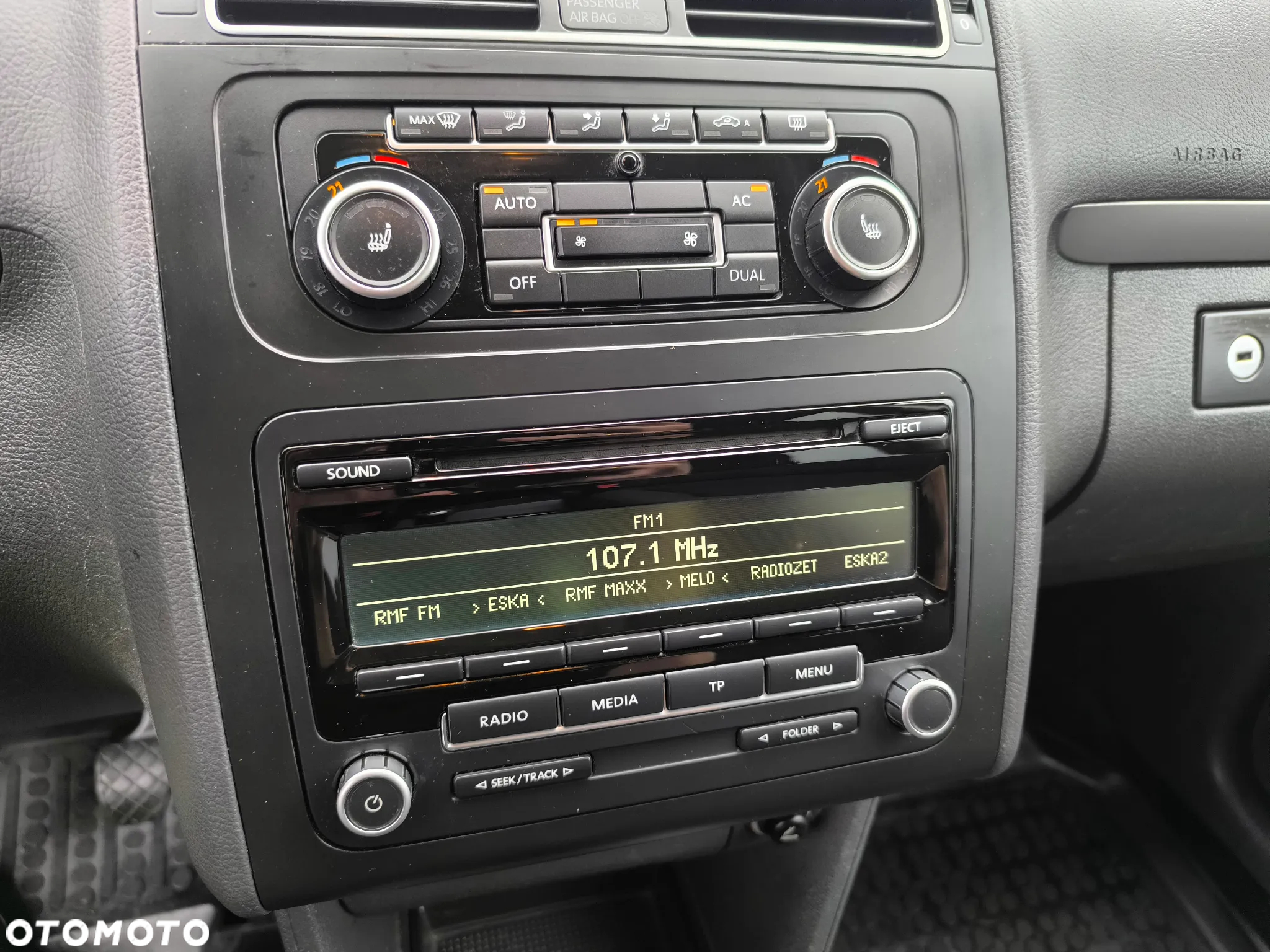 Volkswagen Touran 1.6 TDI DPF Trendline - 25