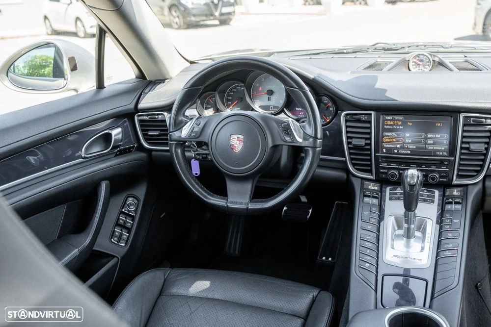 Porsche Panamera S Hybrid - 11