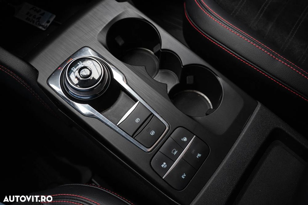 Ford Kuga 2.5 Duratec PHEV ST-LINE - 15