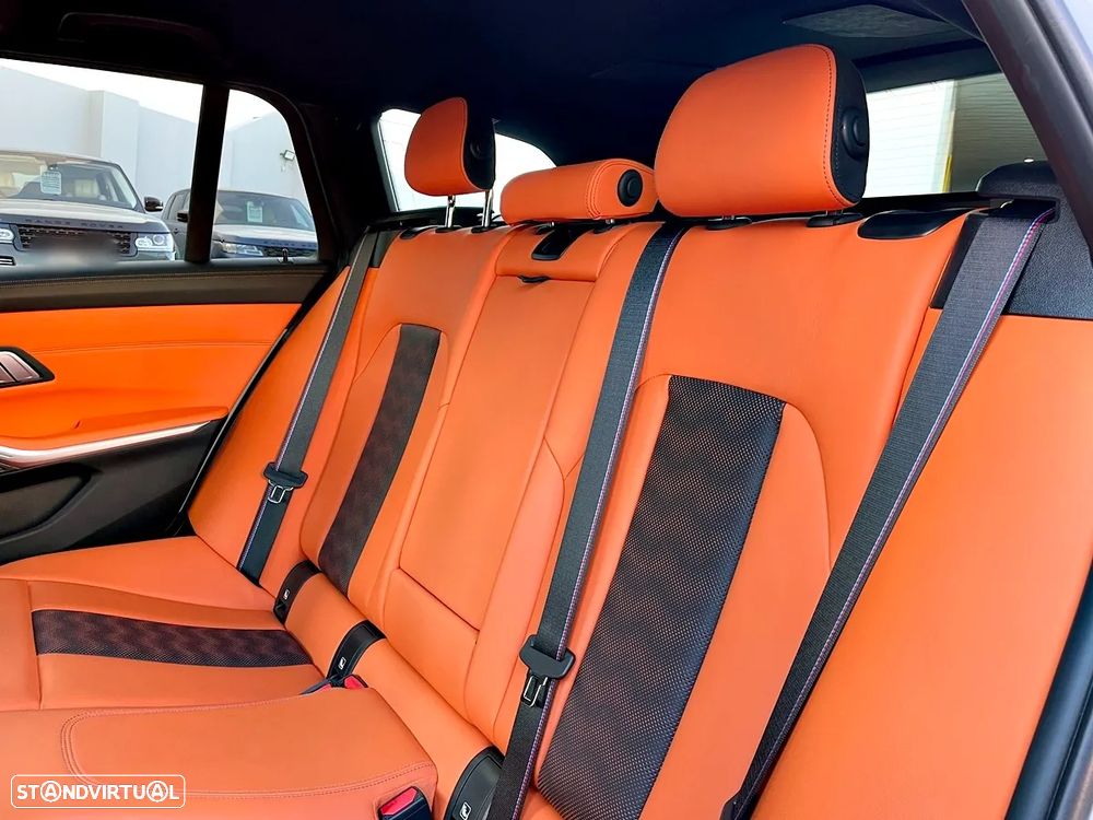 BMW M3 Competition M xDrive - 31